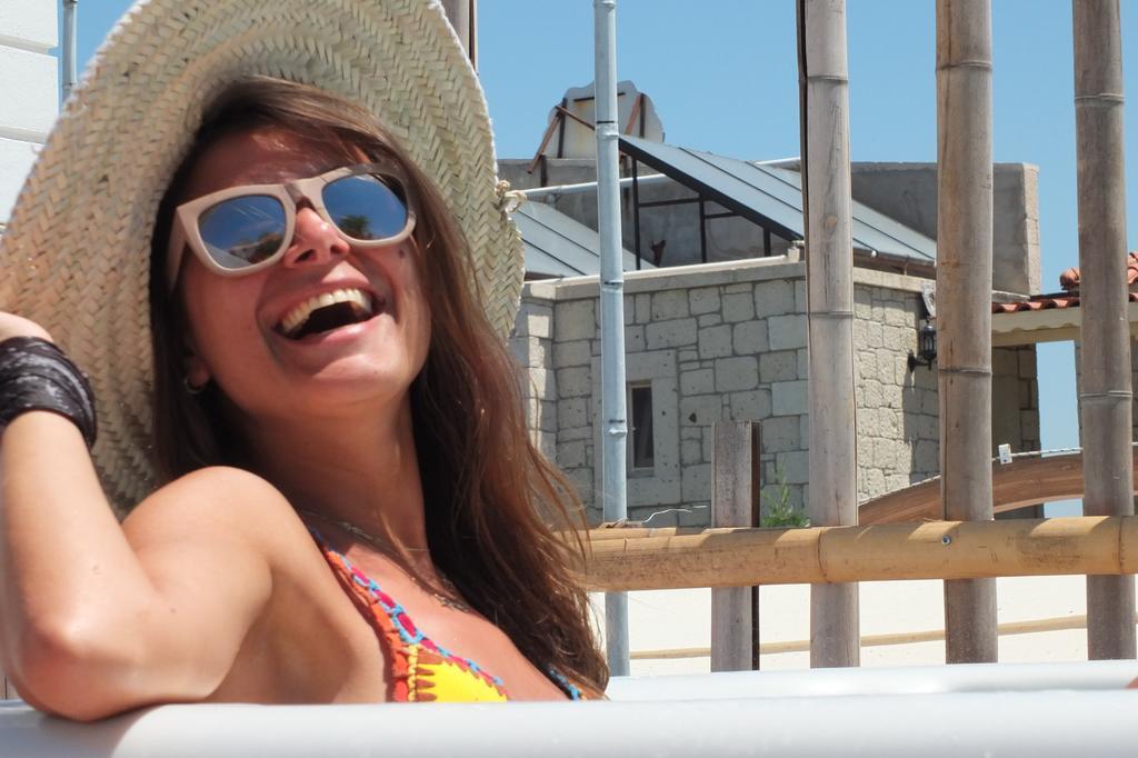 Lapis Port Surf Hotel Алачати Экстерьер фото