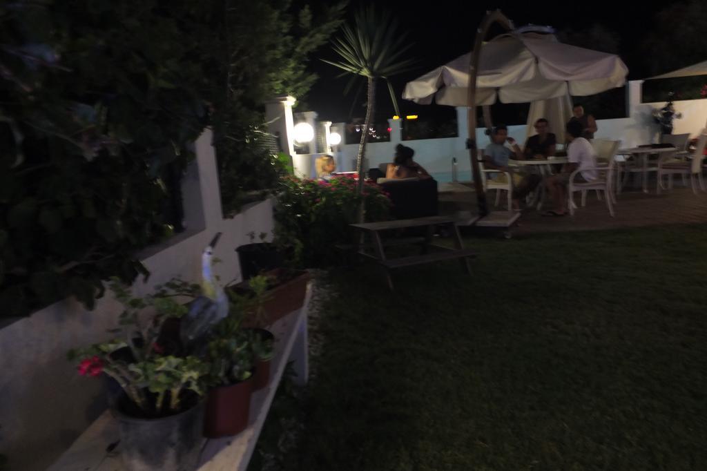 Lapis Port Surf Hotel Алачати Экстерьер фото