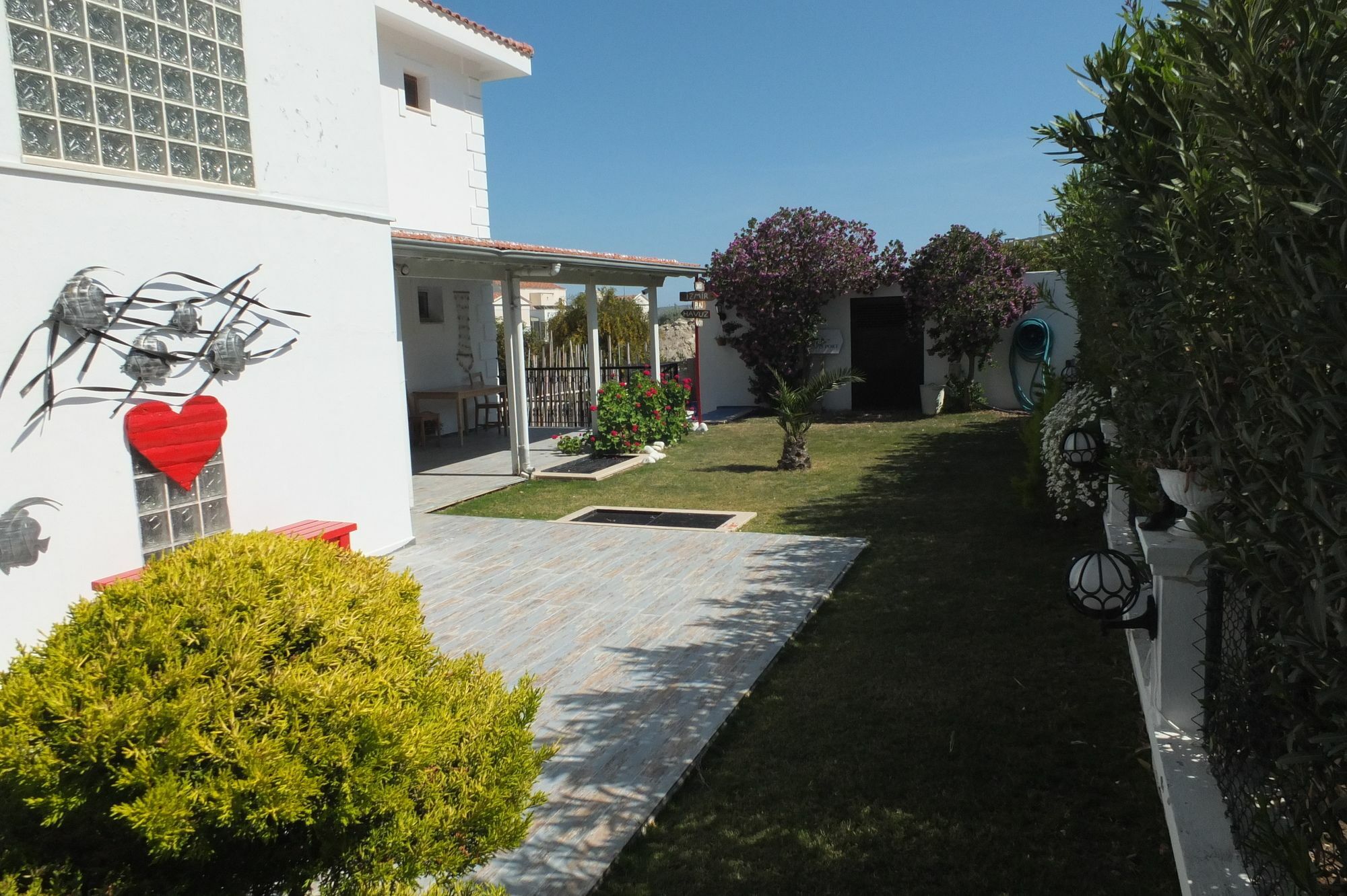 Lapis Port Surf Hotel Алачати Экстерьер фото